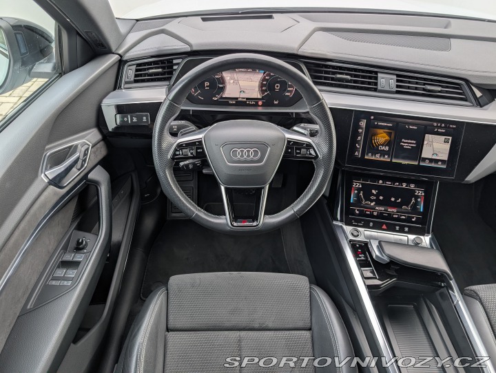 Audi Ostatní modely E-tron S-Line 55 Quattro 2021