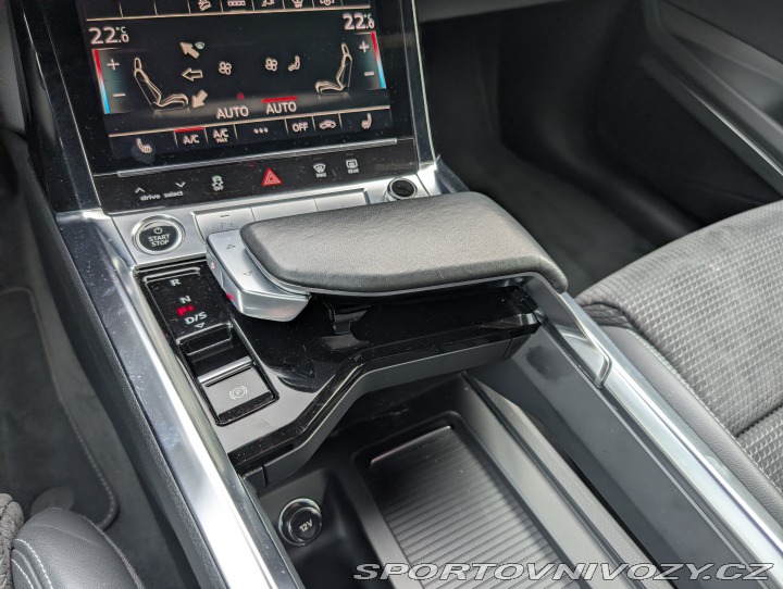Audi Ostatní modely E-tron S-Line 55 Quattro 2021