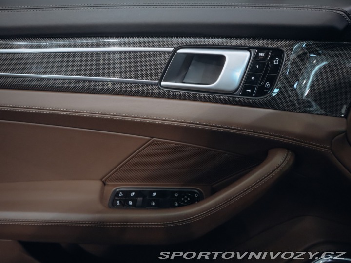 Porsche Panamera GTS Sport Turismo 338 kW 2020