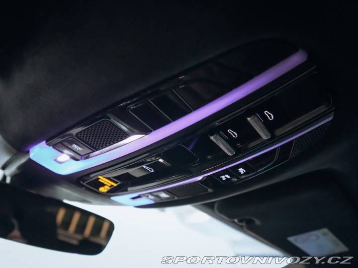 Porsche Panamera GTS Sport Turismo 338 kW 2020