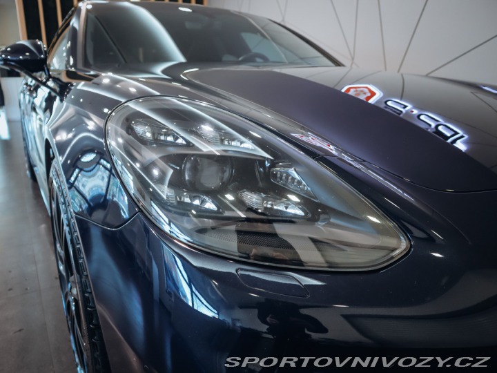 Porsche Panamera GTS Sport Turismo 338 kW 2020
