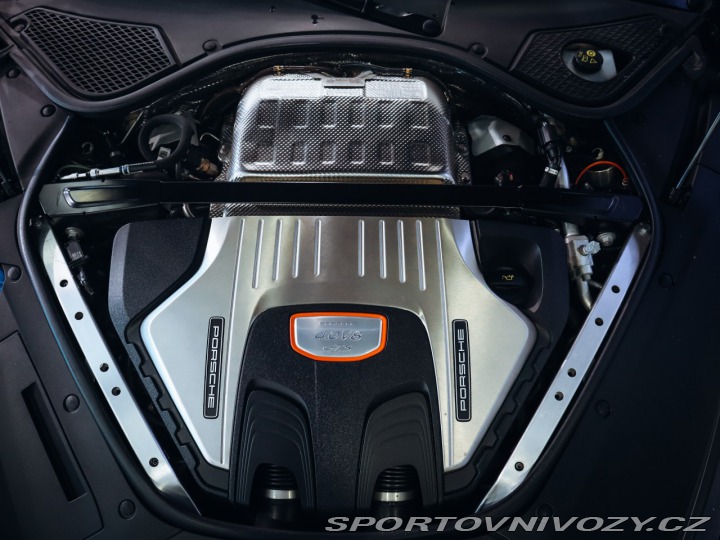 Porsche Panamera GTS Sport Turismo 338 kW 2020