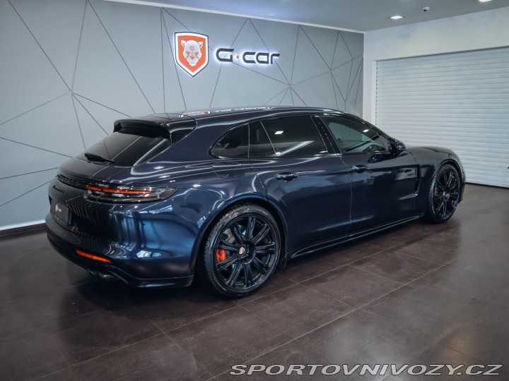 Porsche Panamera GTS Sport Turismo 338 kW 2020