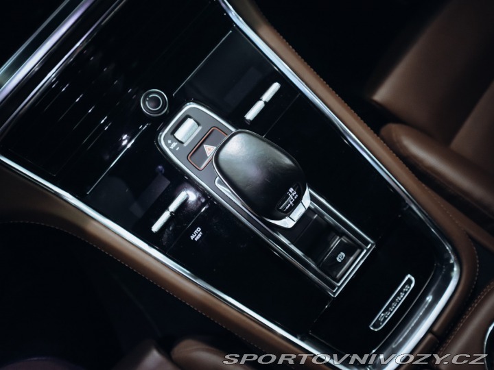 Porsche Panamera GTS Sport Turismo 338 kW 2020