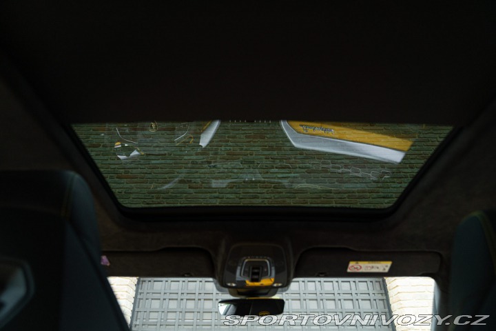 Lamborghini Urus  2019