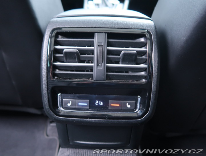 Volkswagen Ostatní modely Passat R-Line 2.0 BiTDI 2018