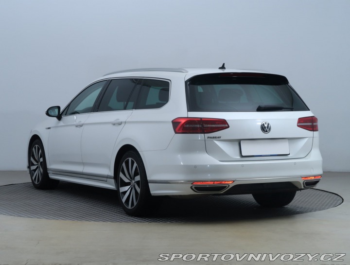Volkswagen Ostatní modely Passat R-Line 2.0 BiTDI 2018