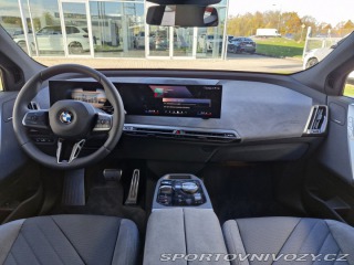 BMW iX | xDrive45 2025