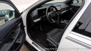 BMW i5 eDrive40 2024