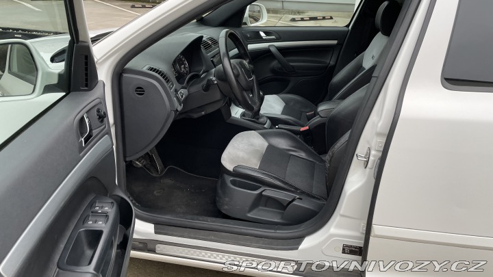 Škoda Octavia RS 2.0TDi RS WEBASTO 2011