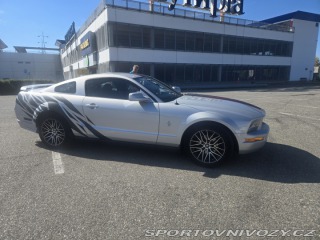 Ford Mustang 2006
