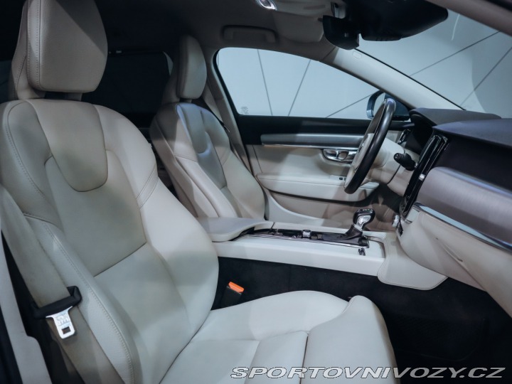 Volvo V90 D5 Momentum 173 kW AWD 2018