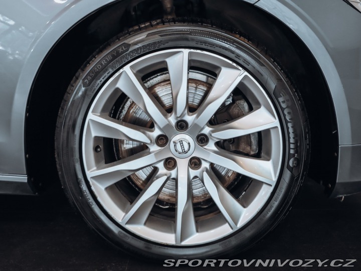 Volvo V90 D5 Momentum 173 kW AWD 2018