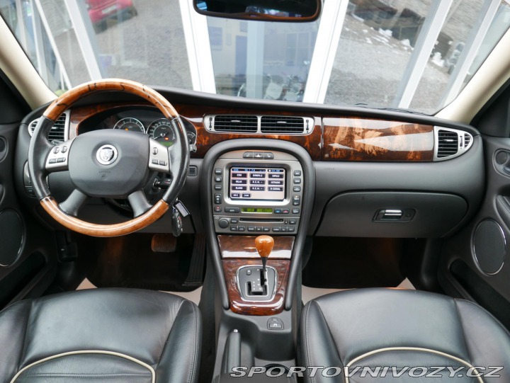 Jaguar X-Type 3,0L V6 4x4 REZERVACE 2010