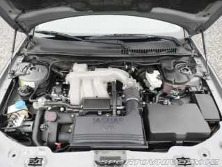 Jaguar X-Type 3,0L V6 4x4 REZERVACE 2010