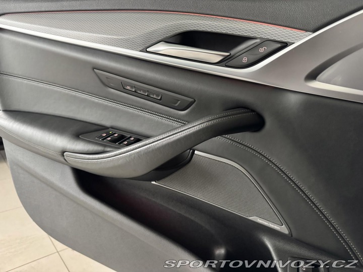 BMW 5 M550d xDrive*NightVision* 2019