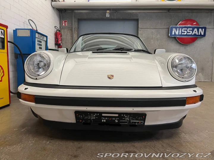 Porsche 911 Carrera 1988
