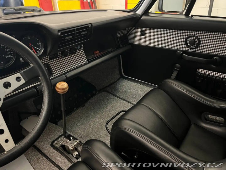 Porsche 911 Carrera 1988