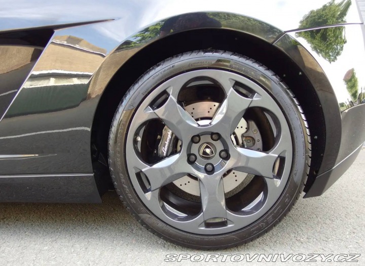 Lamborghini Gallardo 5.0 litrový V10 2007