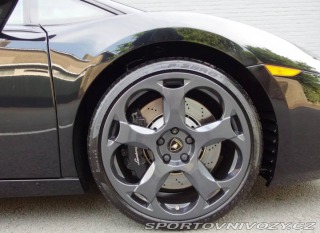 Lamborghini Gallardo 5.0 litrový V10 2007