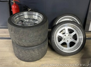 Chevrolet Corvette Ultima Can-Am 6.3 V8 Supercharged 2003