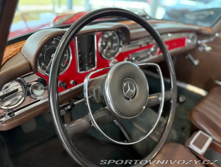 Mercedes-Benz SL 230 Pagoda 1966