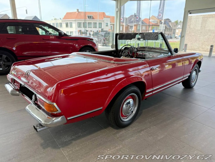 Mercedes-Benz SL 230 Pagoda 1966