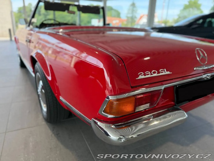Mercedes-Benz SL 230 Pagoda 1966