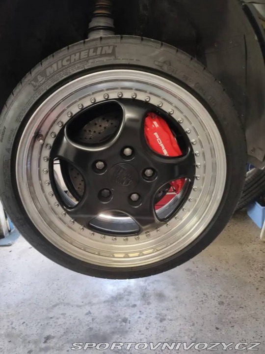 Porsche Carrera GT 911 Carrera 2 1991