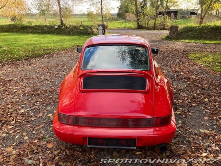Porsche 911 Carrera 4 1990