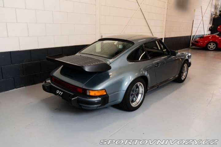 Porsche 911 Carrera 3.2 coupé 1984