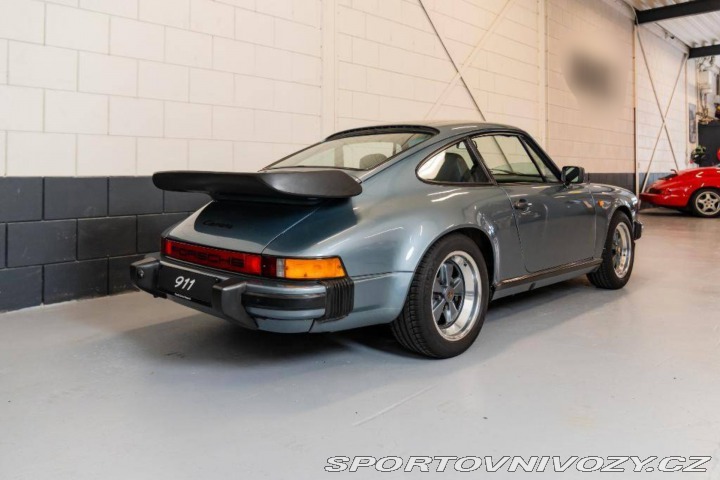 Porsche 911 Carrera 3.2 coupé 1984