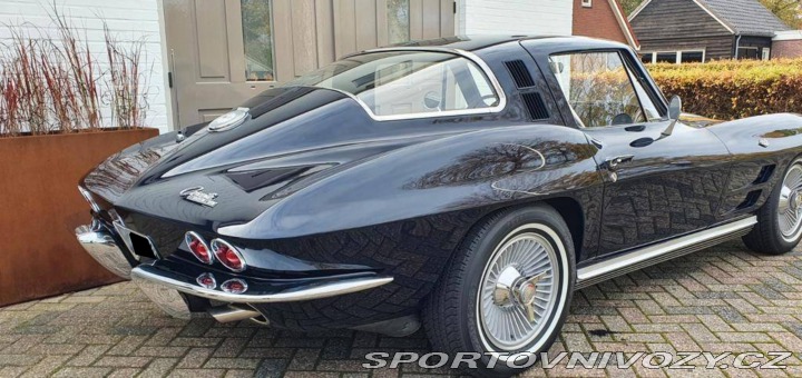 Chevrolet Corvette C2 1964