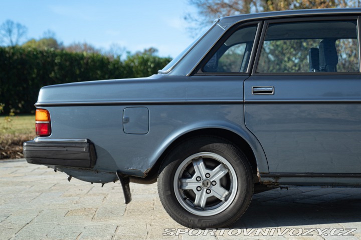Volvo Ostatní modely 244 GL 2.3L 1984