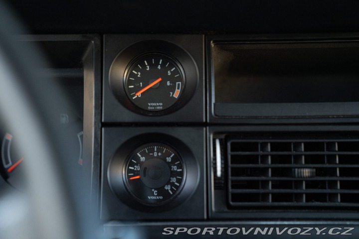 Volvo Ostatní modely 244 GL 2.3L 1984