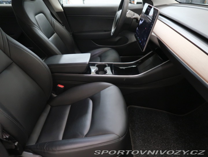 Tesla Model 3 Std Range Plus 52kWh 2020