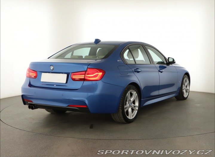 BMW 3 Edition Sport 330e iPerfo 2018
