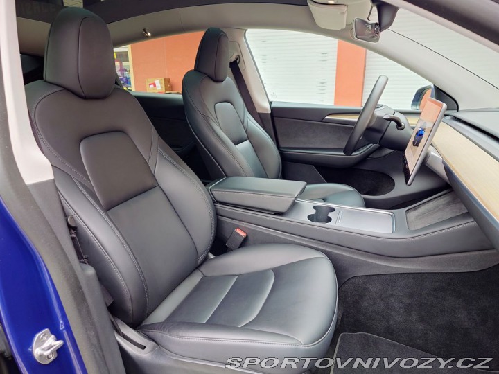 Tesla Model Y Long Range Dual Motor 378 2022