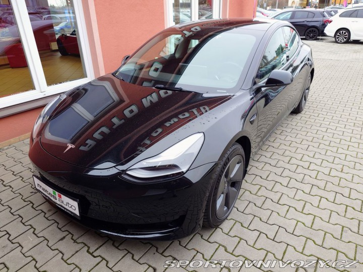 Tesla Model 3 Standard Range Plus 239 k 2021