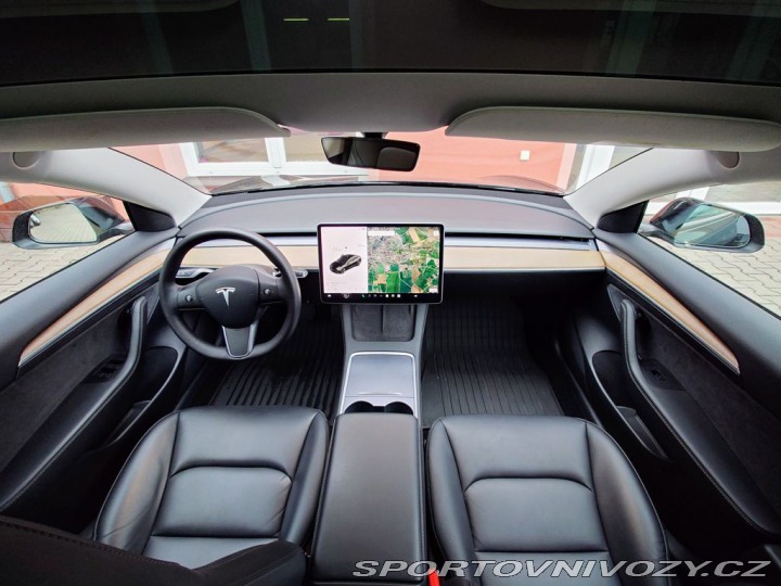 Tesla Model 3 Standard Range Plus 239 k 2021