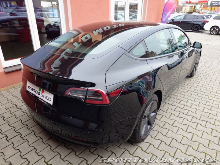 Tesla Model 3 Standard Range Plus 239 k 2021