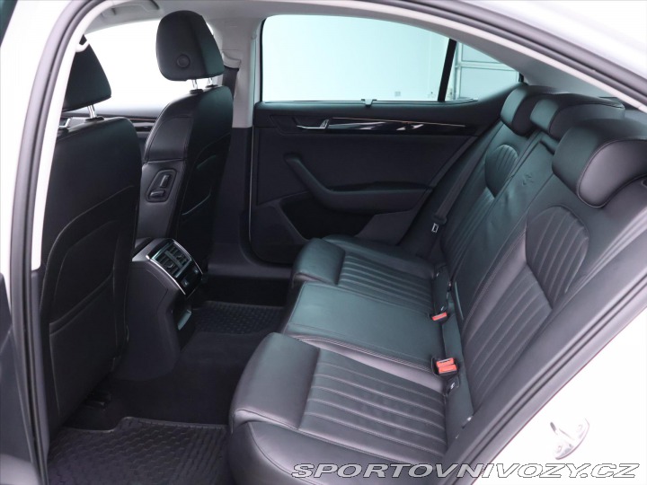 Škoda Superb 2,0 TSI 242kW DSG 4x4 L&a 2016