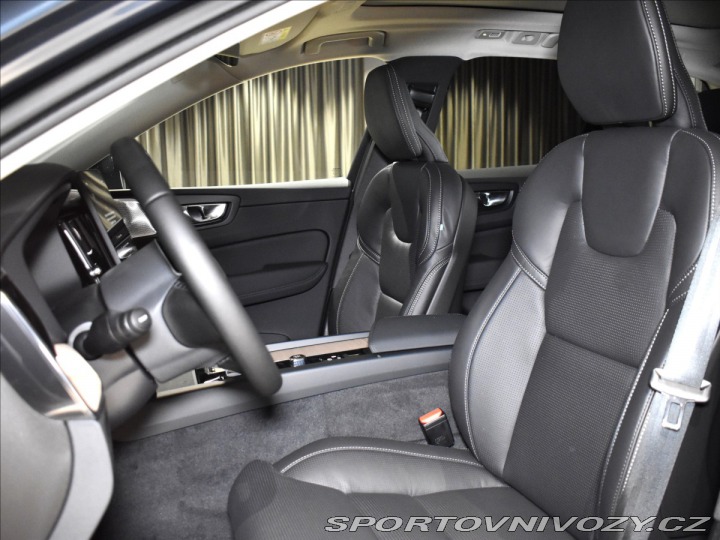 Volvo Ostatní modely XC60 2,0 T6  Ultra Bright 2025