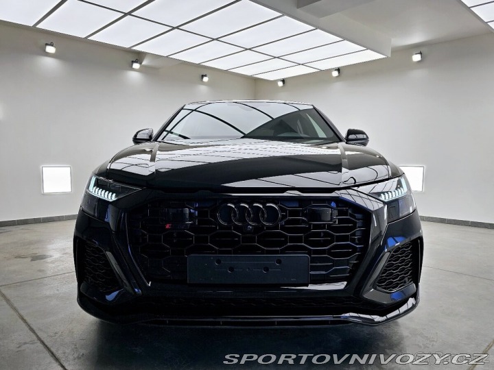 Audi RS Q8  2022