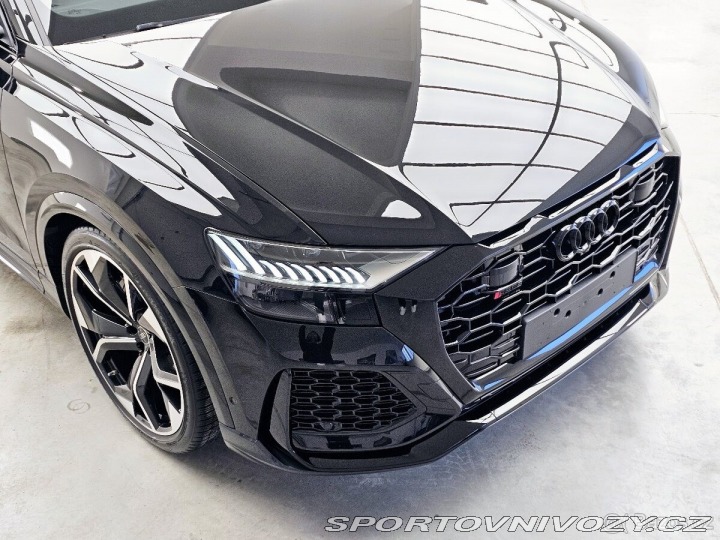Audi RS Q8  2022