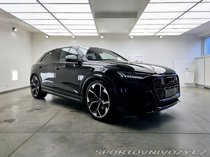 Audi RS Q8  2022