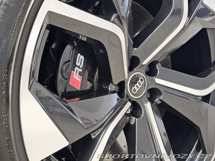 Audi RS Q8  2022