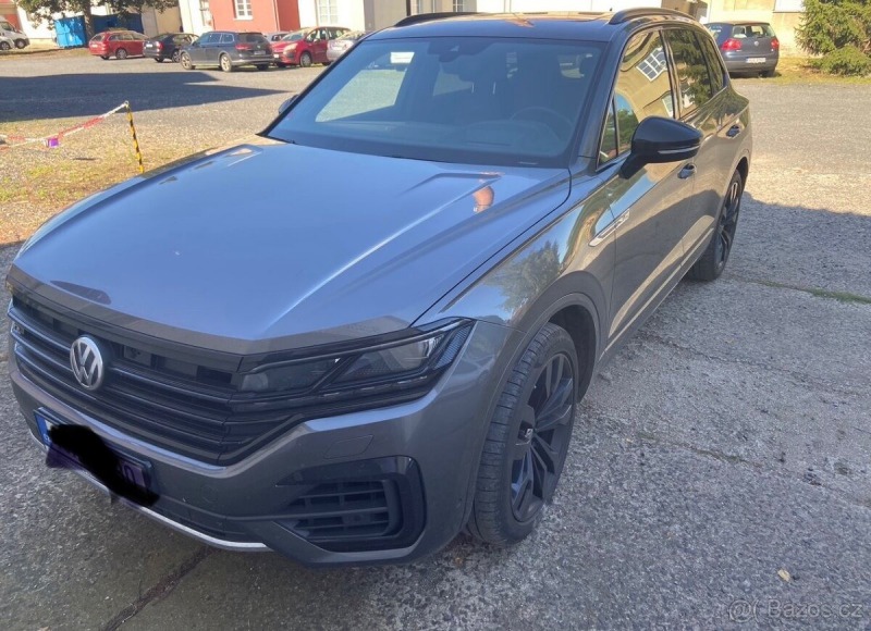 Volkswagen Ostatní modely Touareg 3,0   TDI • 2020 • R-Line