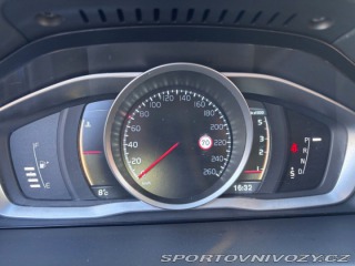 Volvo Ostatní modely XC70 2,4   td, 133 kw, 4x4, Cr 2016