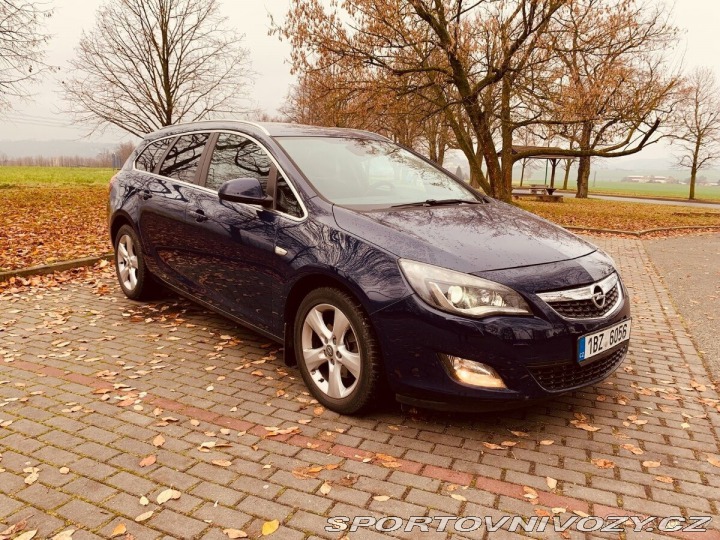 Opel Astra 2,0 J SPORTS TOURER 2011